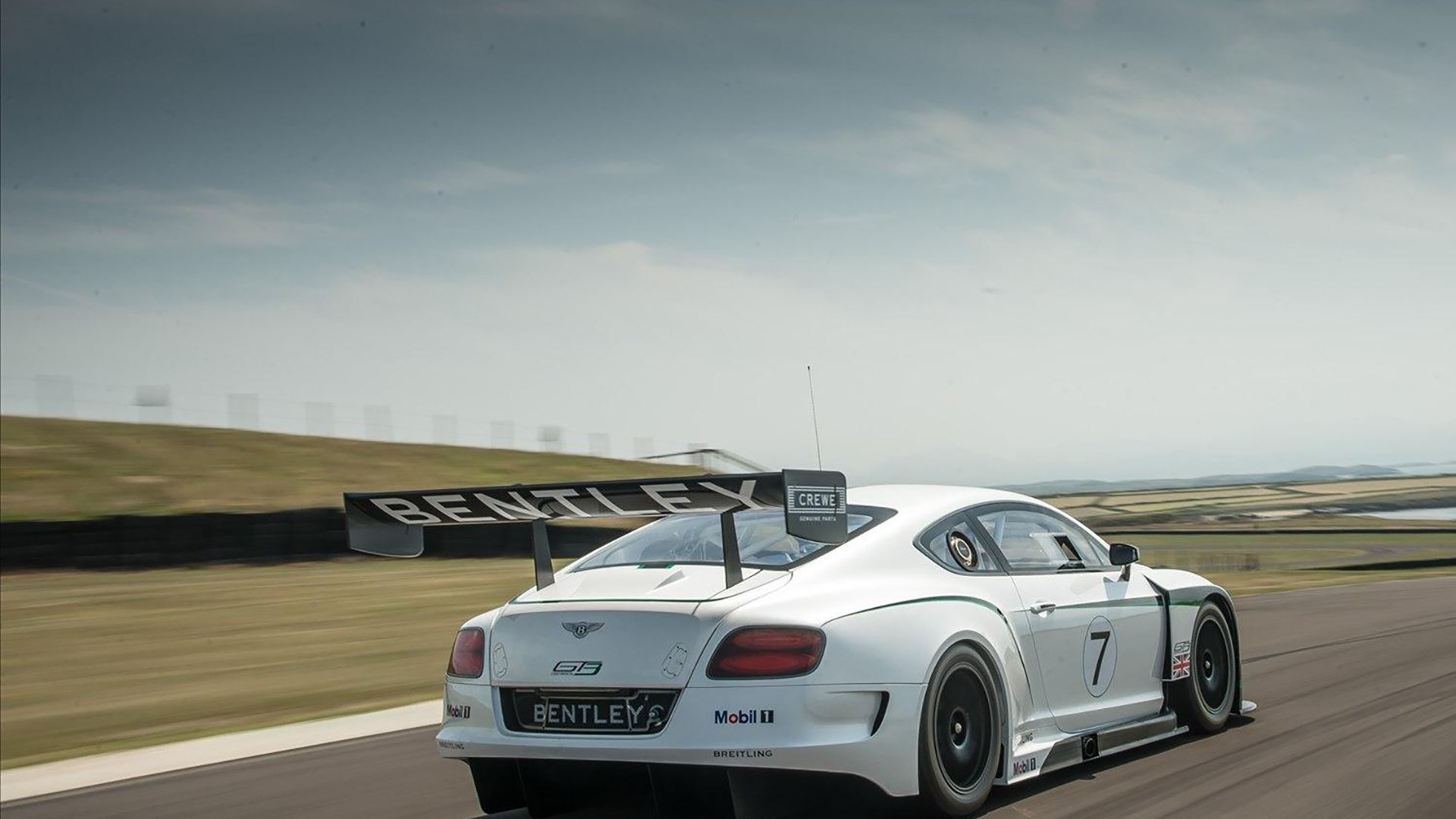 弗拉门戈防守体系稳固，弗拉门戈守门员