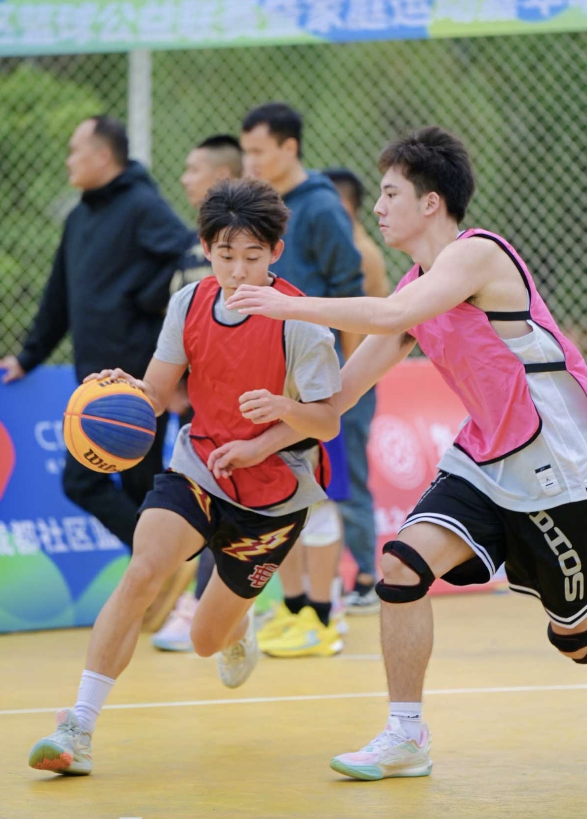 B体育官网:社区篮球赛掀起热潮,全民参与共享运动乐趣的简单介绍 B体育官网:社区篮球赛掀起热潮,全民参与共享运动乐趣的简单介绍