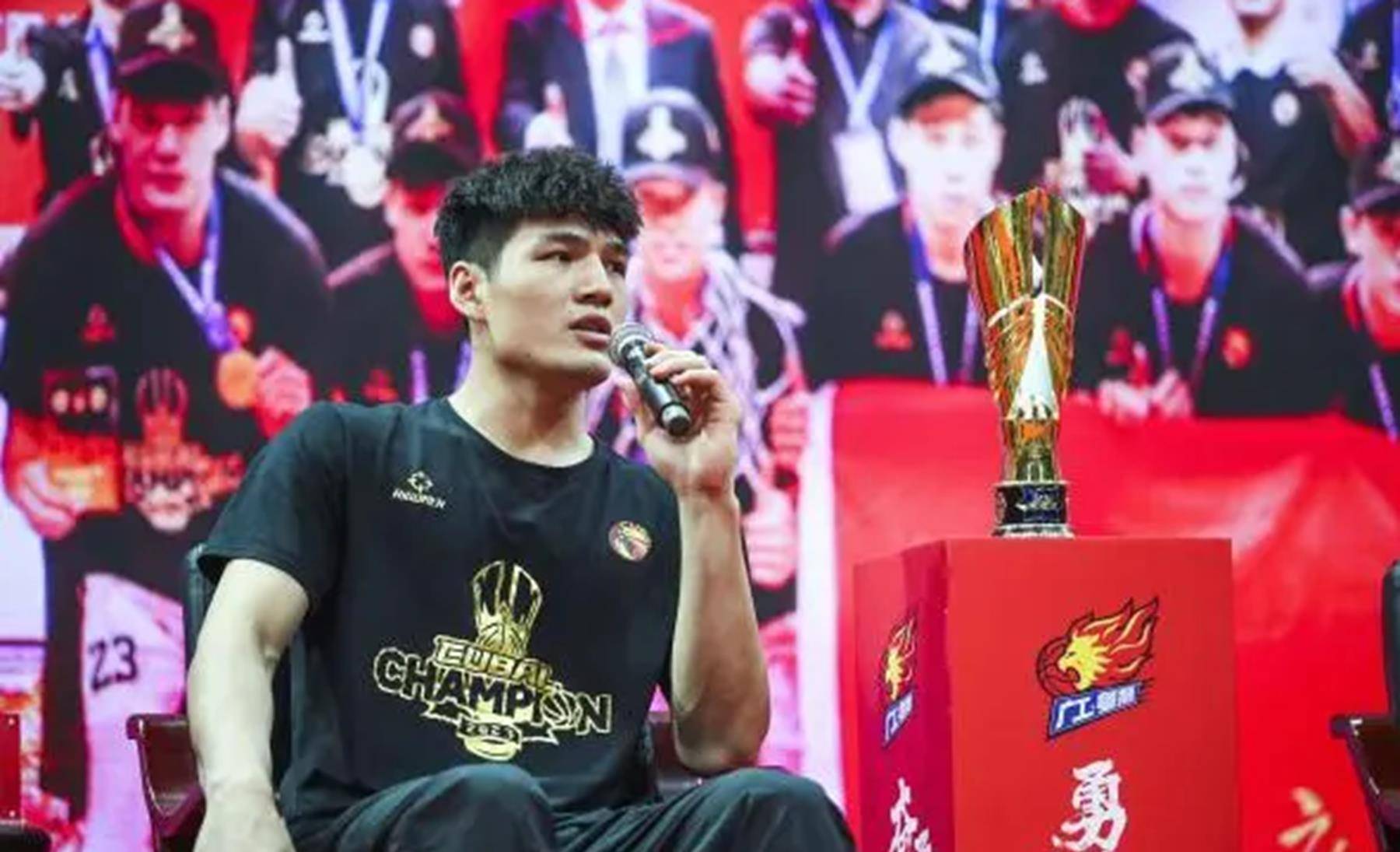 B体育官网：CBA选秀的未来：如何为CBA联赛注入更多新鲜血液？的简单介绍