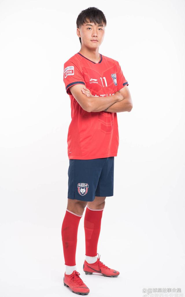 B体育APP:中国足球留洋球员：在欧洲联赛站稳脚跟，赢得主教练信任的简单介绍