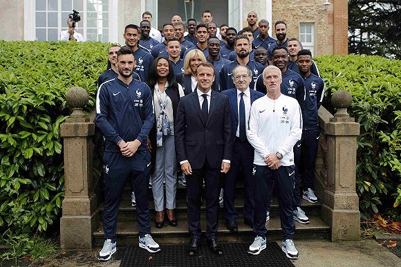 包含B体育APP:中国足球归化球员的社会融合与文化认同研究的词条