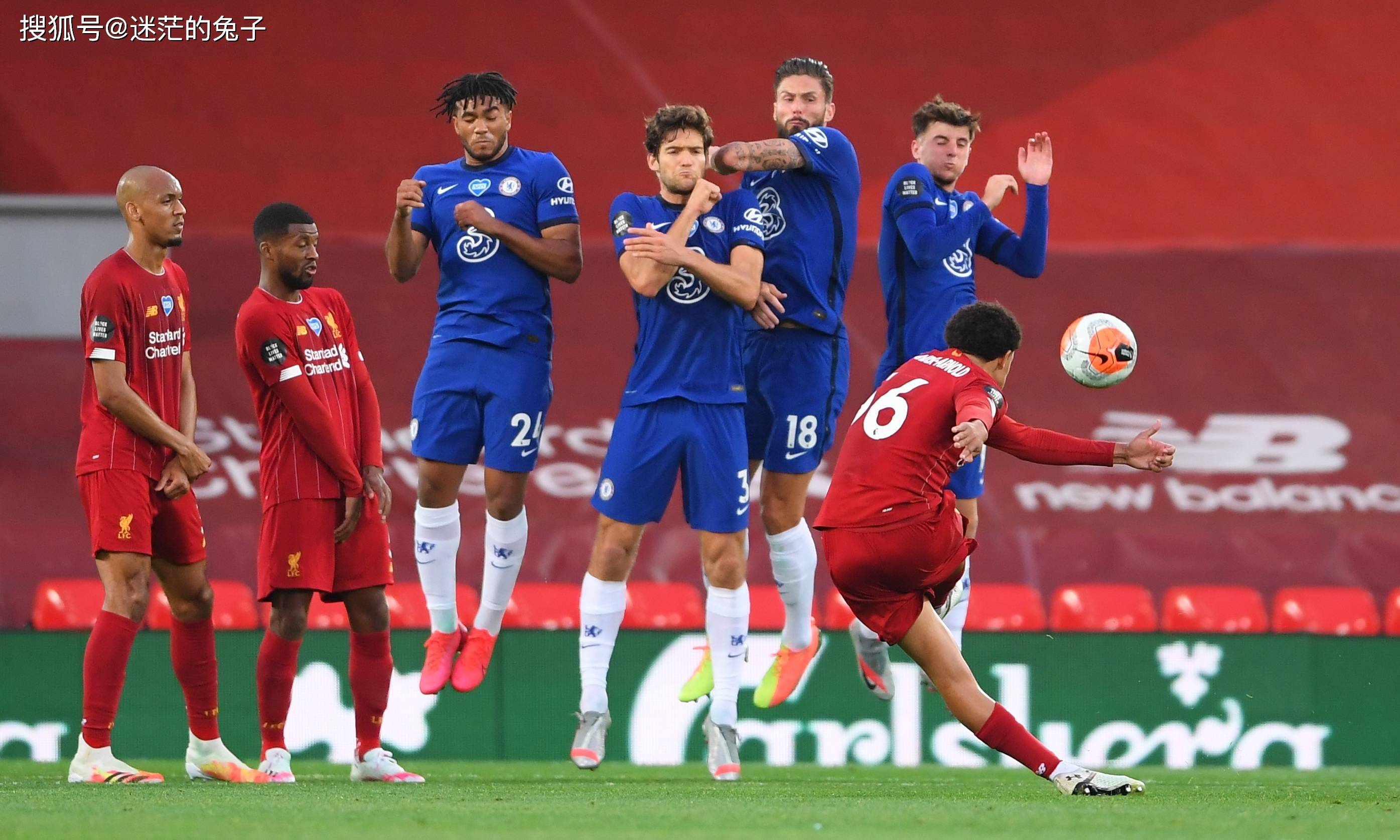 包含b体育下载:英超的经典对决：历史上最具戏剧性的比赛的词条