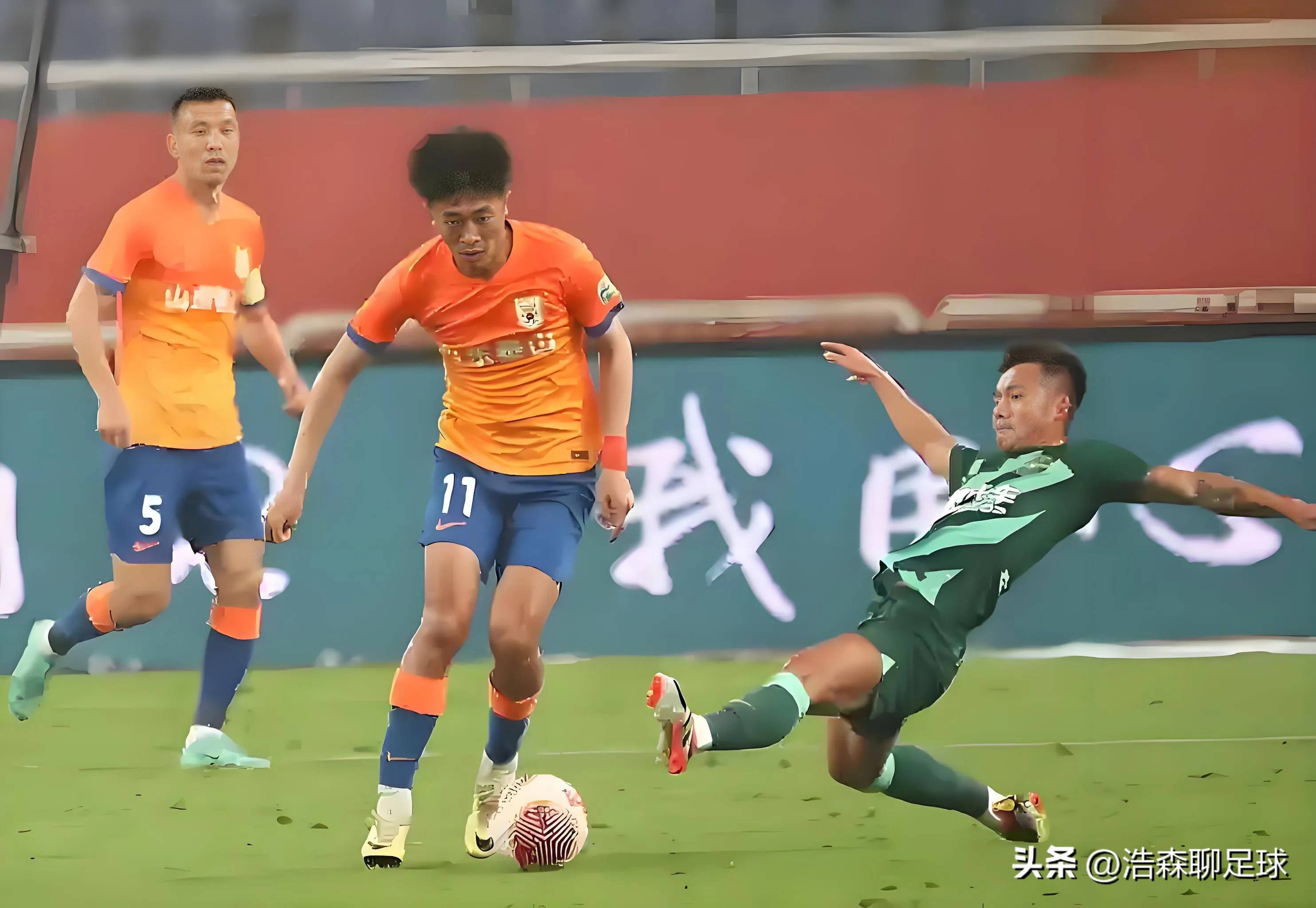 B体育APP：中超外援巨星云集，联赛竞争激烈升级的简单介绍