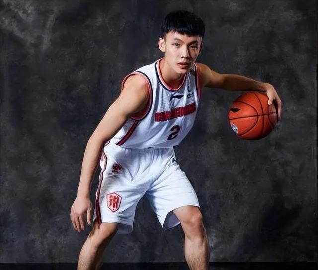 关于B体育官网：中国篮球运动员：退役转型，多元发展，再创人生辉煌的信息