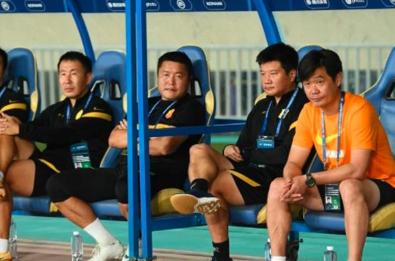 B体育APP:某俱乐部“欠薪”,球迷:这日子是“苦不堪言”!的简单介绍 B体育APP:某俱乐部“欠薪”,球迷:这日子是“苦不堪言”!的简单介绍